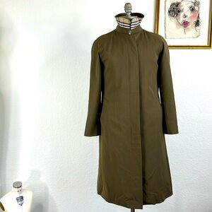 Burberry "Neve" Trench Coat w/Detachable Wool Lining  Nova Check Pop Collar